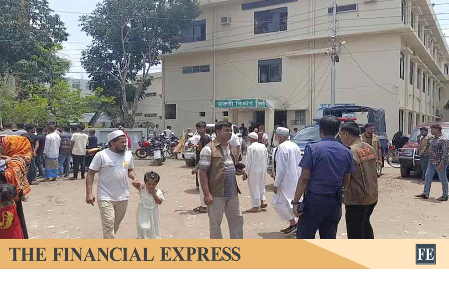Doctor among 5 injured as relatives attack hospital after patient’s death