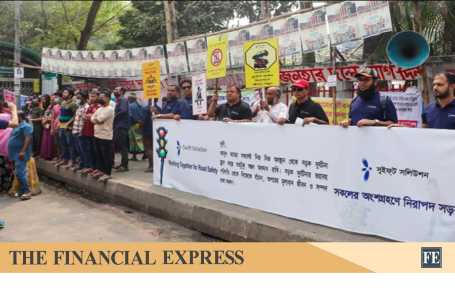 Road safety awareness campaign in Dhaka held