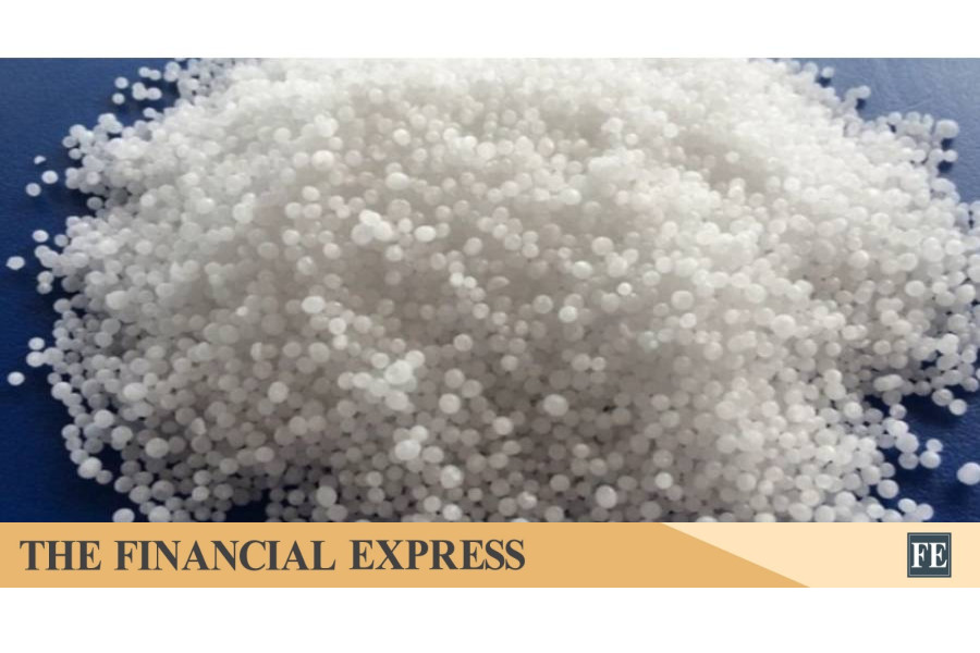 Urea stocks sufficient to meet demand till mid-July: Agriculture Minister