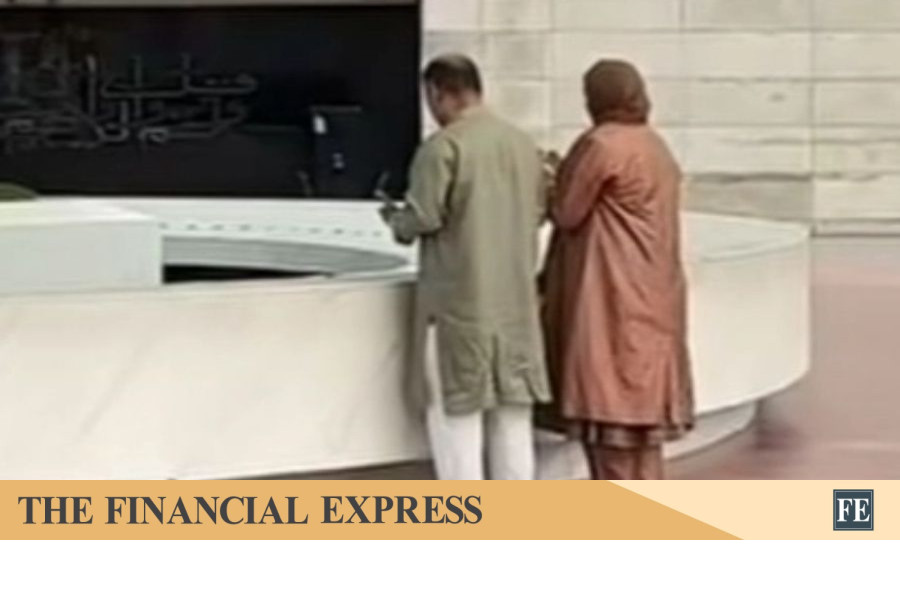 Tarique visits graves of parents, brother after Eid prayers