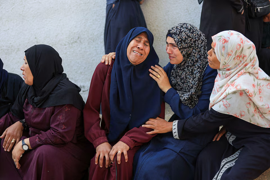 Mourners gather during the funeral of Palestinians who were killed, according to medics, in Israeli strikes, at Al-Shifa hospital, in Gaza City on June 4, 2025 — Reuters photo