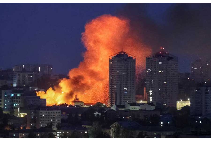 Fire and smoke rise in the aftermath of a Russian drone strike, amid Russia's attack on Ukraine, in Kyiv, Ukraine June 6, 2025.