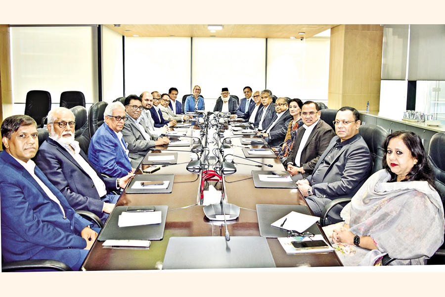 British High Commissioner Sarah Cooke (9th from left) held a meeting with ICC Bangladesh President Mahbubur Rahman (9th from right) and Executive Board Members at the ICCB Secretariat in Dhaka on Monday