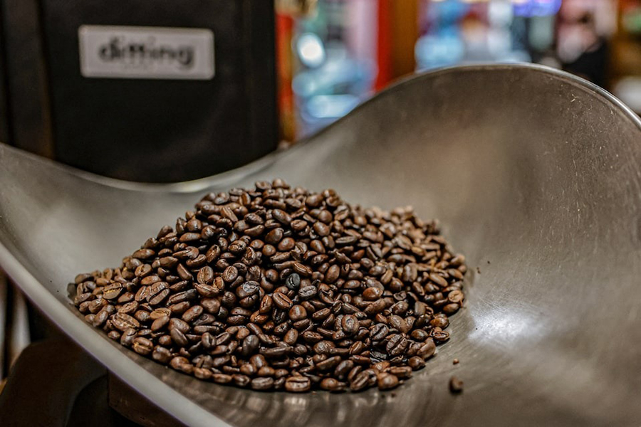 Coffee beans are seen on the scale at Porto Rico Importing Co. store in New York City, US on July 15, 2025 — Reuters photo
