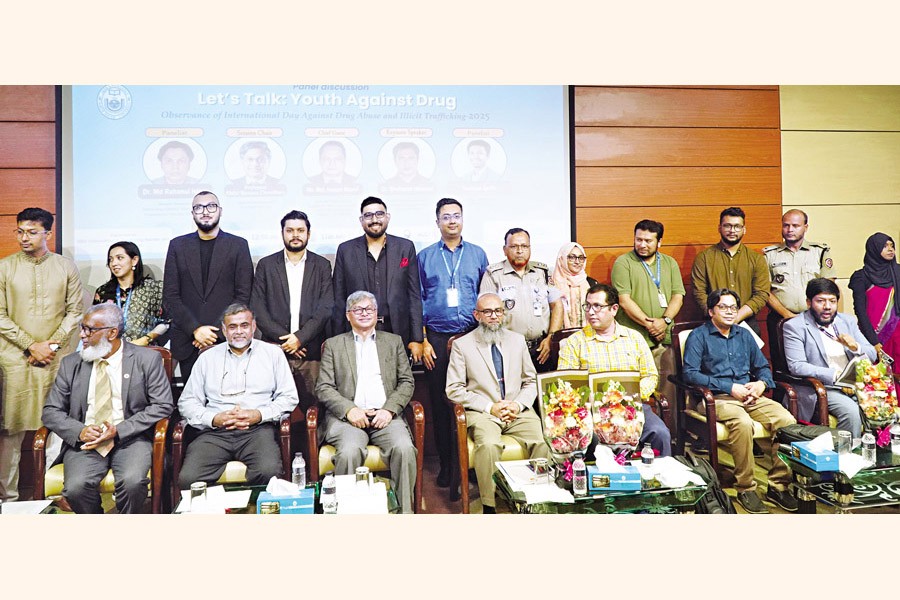 Dignitaries, guests and organisers of the panel discussion "Let's Talk: Youth Against Drug" held at North South University recently