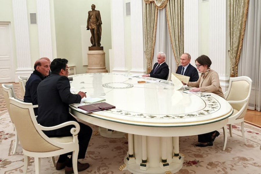 Officials, including Russia's President Vladimir Putin, Defence Minister Andrei Belousov and India's Defence Minister Rajnath Singh, attend a meeting in Moscow, Russia on December 10, 2024 — Sputnik/Pool via REUTERS/File