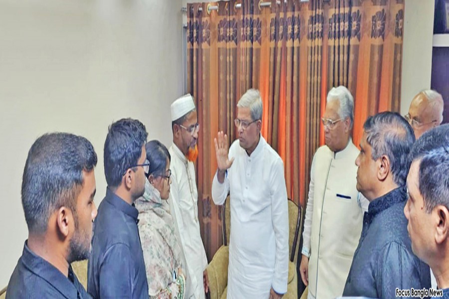 BNP Secretary General Mirza Fakhrul Islam Alamgir on Friday met the bereaved family members of Flight Lieutenant Towkir Islam Sagar, the pilot who died in the BAF jet crash into Milestone School and College on Monday. — Focus Bangla