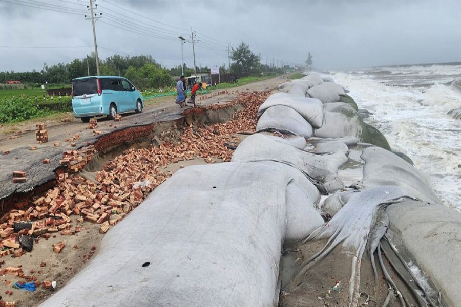 Photo shows erosion has caused breach in the embankment on the west side of the Marine Drive Road in Fateh Aile Para area of Teknaf upazila under Cox's Bazar