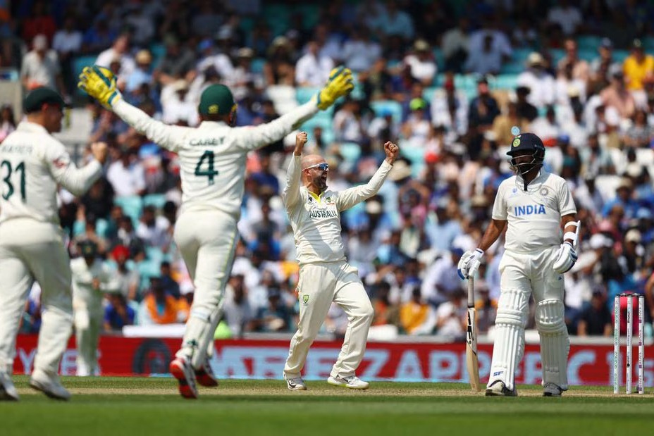 Australia's Nathan Lyon celebrates after taking the wicket of India's Mohammed Siraj to win the World Test Championship final with teammates at The Oval in London, Britain on June 11, 2023 — Action Images via Reuters