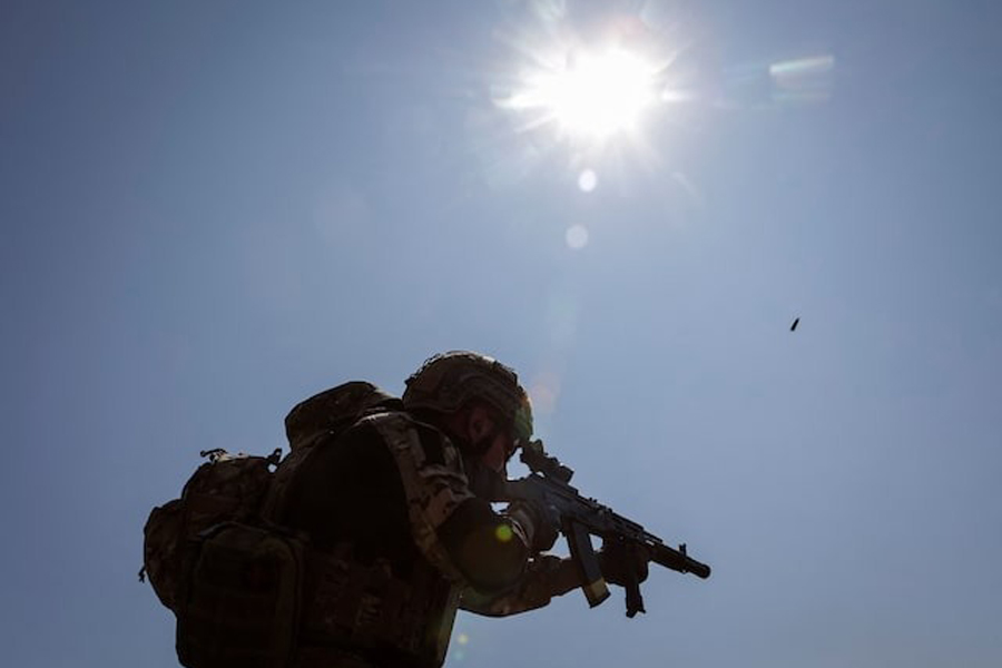 A serviceman of the 115th Separate Mechanized Brigade of the Ukrainian Armed Forces attends a training between combat missions at a training ground, amid Russia's attack on Ukraine, in Kharkiv region, Ukraine August 9, 2025.