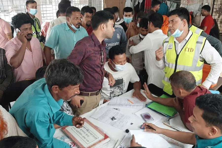 A WeRide autonomous taxi is seen in Guangzhou, Guangdong province, China May 15, 2020. Picture taken May 15, 2020.