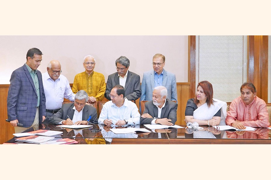 Gono Forum's Acting President Subrata Chowdhury and General Secretary Dr Md Mizanur Rahman signing the July Charter on behalf at the Jatiya Sangsad Bhaban in the capital on Sunday. — Focus Bangla