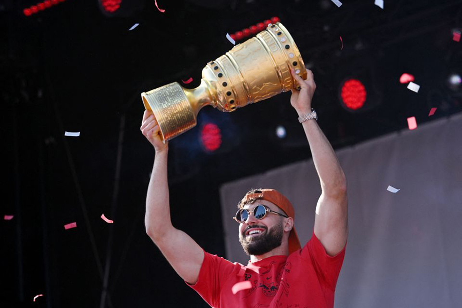 RB Leipzig's Josko Gvardiol celebrates with the DFB Cup trophy on stage during a victory parade — Reuters/Files