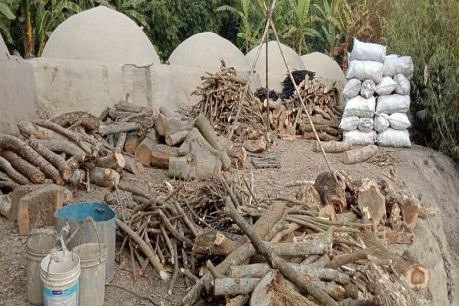 The photo shows charcoal kilns in Abhaynagar upazila of Jashore district — FE photo