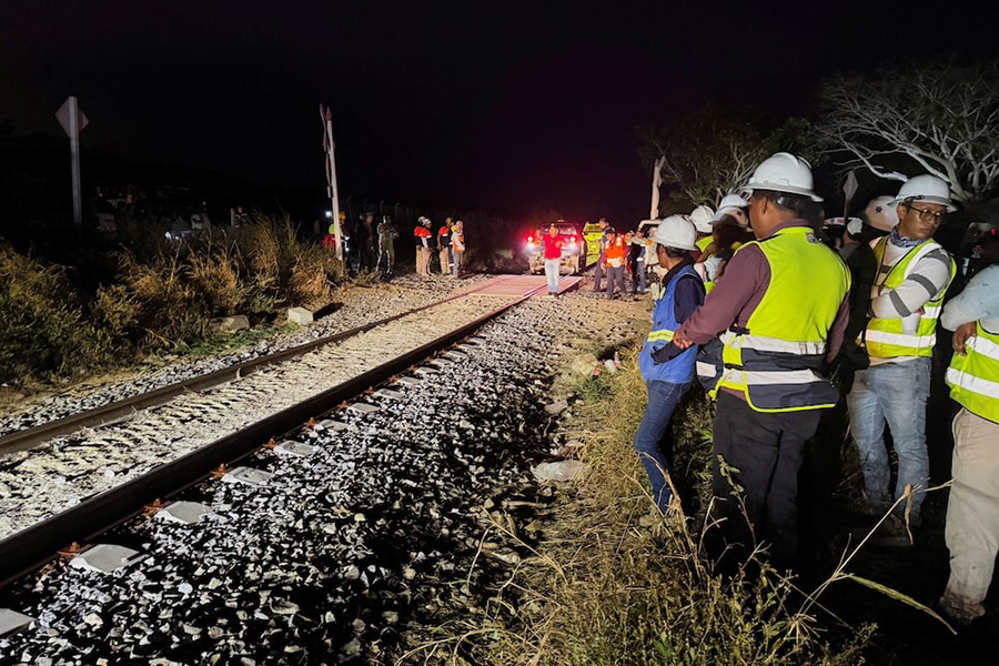 Authorities work at the site of train derailment on the Interoceanic Corridor of the Isthmus of Tehuantepec, a railway line connecting Mexico's Pacific and Gulf coasts, where several passengers were killed and injured near Nizanda, Oaxaca state, Mexico on December, 28, 2025 — Reuters photo