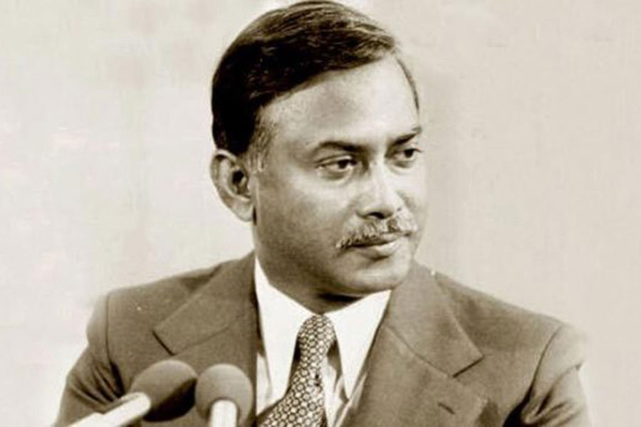 Born in Bogura's Bagbari on January 19, 1936, Ziaur Rahman founded the Bangladesh Nationalist Party in 1978 and became the country's seventh president. He was assassinated by a group of army officers at Chattogram Circuit House on May 30, 1981.