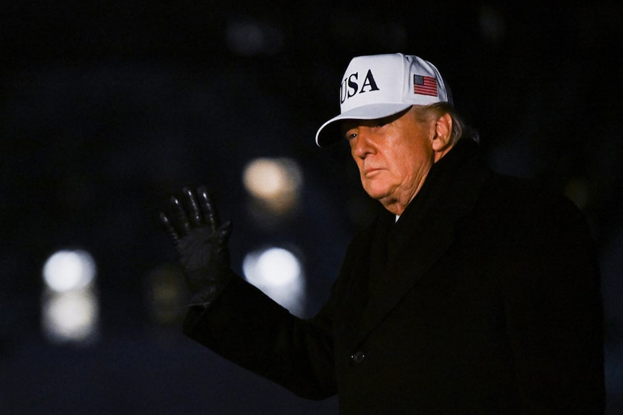 US President Donald Trump waves as he walks upon arrival on the South Lawn of the White House in Washington, US on January 27, 2026 — Reuters/File