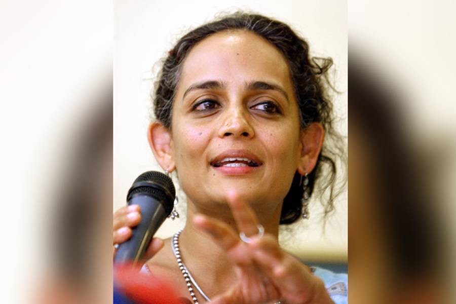 Arundhati Roy, India’s Booker Prize-winning novelist, addresses a news conference in Istanbul, June 27, 2005.