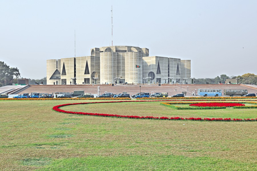 Cleaning and decoration are underway at the south plaza of the National Parliament Building ahead of the cabinet members' swearing-in ceremony on Tuesday. The photo was taken on Monday — FE photo