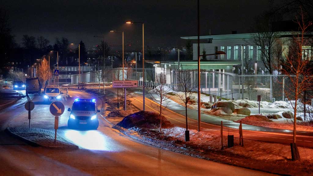 Police vehicles outside the US embassy, after a loud bang was reported at the site, in Oslo, Norway, Mar 8, 2026. Javad Parsa/NTB/via REUTERS