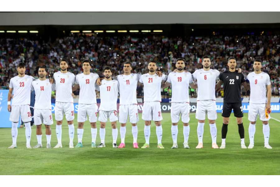 Soccer Football - World Cup - Asian Qualifiers - Group A - Iran v North Korea - Azadi Stadium, Tehran, Iran - June 10, 2025 Iran players line up before the match Majid Asgaripour/WANA (West Asia News Agency) via REUTERS /Files