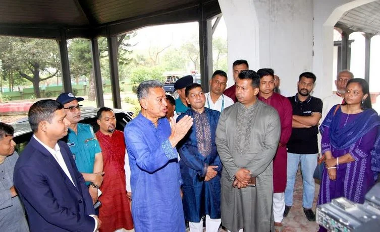 Finance and Planning Minister Amir Khasru Mahmud Chowdhury today visited to the Zia Memorial Museum near the Chattogram Circuit House. Photo : BSS