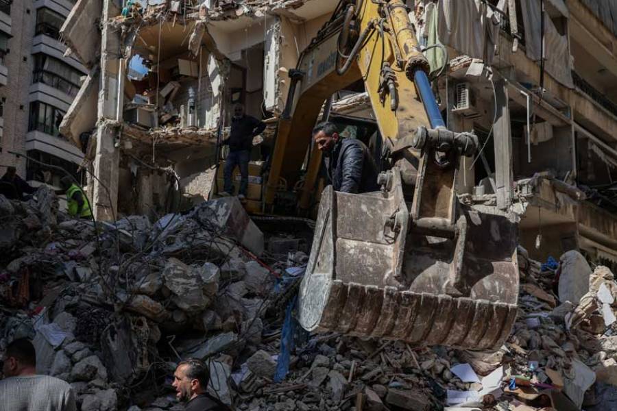 Emergency services operate at the site of an Israeli strike carried out on Wednesday, in Ain Al Mraiseh in Beirut, Lebanon, Apr 9, 2026.