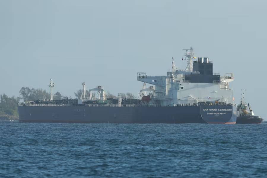 The Russian-flagged oil tanker Anatoly Kolodkin manoeuvres in Matanzas Bay, Cuba, whose economy has ground to a halt under a de facto oil blockade imposed by the U.S., resulting in an energy crisis that has led to strict gasoline rationing and a series of blackouts across the country, March 31, 2026.