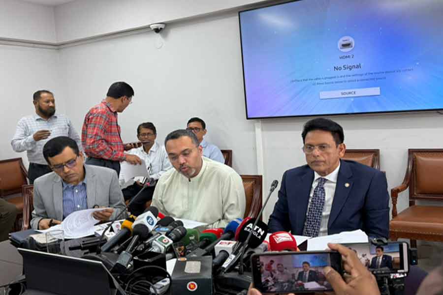 Prime Minister's Education and Primary and Mass Education Advisor Mahdi Amin speaks at a press conference organized at the Education Ministry on Monday on the occasion of the upcoming SSC and equivalent examinations. Photo: BSS
