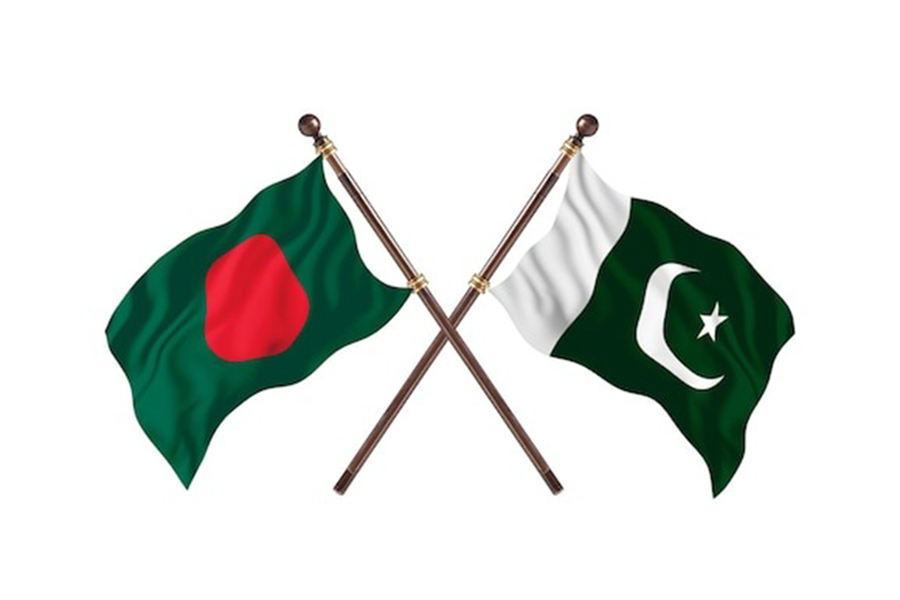 Flags of Bangladesh and Pakistan are seen cross-pinned in this photo, symbolising friendship between the two nations. Courtesy: Freepik