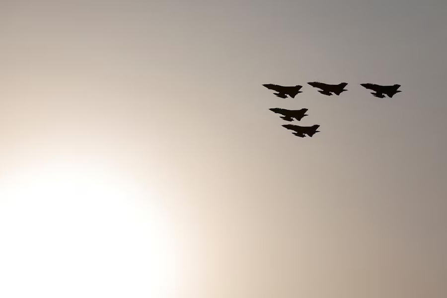 Saudi Royal Air Force fighter jets perform a fly-by during Saudi Arabia's 95th National Day celebrations in Riyadh, Saudi Arabia on September 23, 2025 — Reuters/File