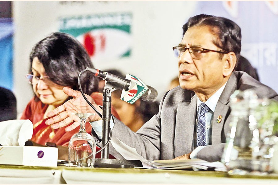 CPD Distinguished Fellow Prof Mustafizur Rahman (R) speaks at a press briefing in Dhaka on Friday. — FE photo
