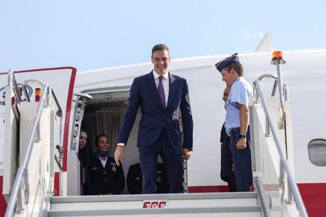 Spanish Prime Minister Pedro Sanchez arrives at Ankara Airport, July 7, 2026. Osmancan Gurdogan/Pool via REUTERS
