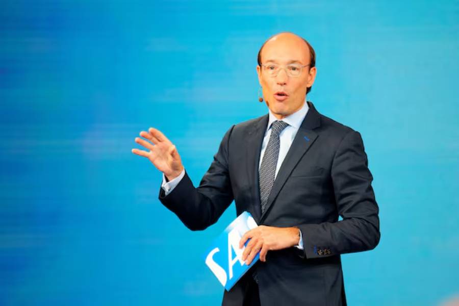 SAS CEO, Anko van der Werff, holds a press conference at Copenhagen Airport, Vilhelm Lauritzen Terminal in Copenhagen, Tuesday, June 30, 2026.