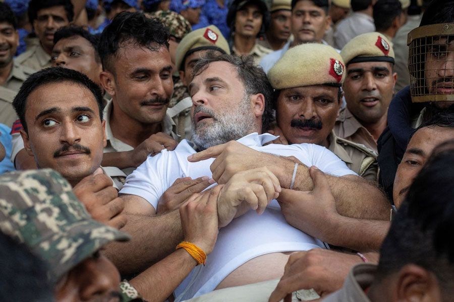 The FE - CJP crackdown: Modi govt eases stance as Rahul leads march to PM  house