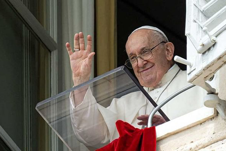 Pope Francis leads the Angelus prayer from his window at the Vatican, Aug 27, 2023. Reuters