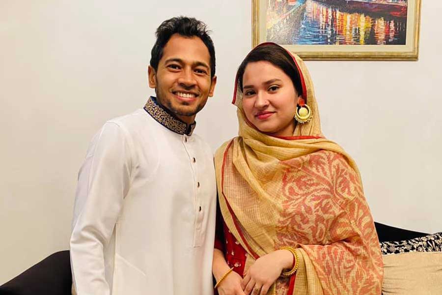 Mushfiqur Rahim and his wife Jannatul Kifayet