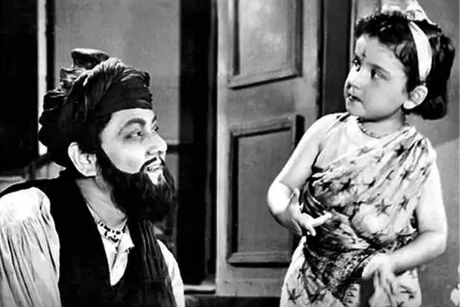 A scene from 'Kabuliwala' directed by Tapan Sinha
