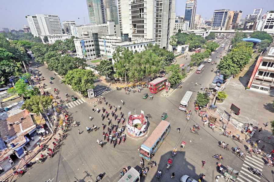 An aerial view of Zero Point area in the city during Sunday's dawn-to-dusk hartal called by the BNP. The photo was taken at around noon. — FE photo by KAZ Sumon