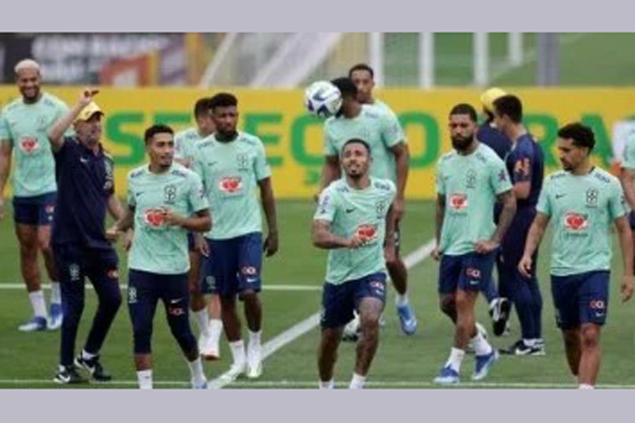 Brazil Training - Granja Comary, Teresopolis, Brazil - Nov 19, 2023 Brazil’s Marquinhos, Gabriel Jesus and Raphinha during training.