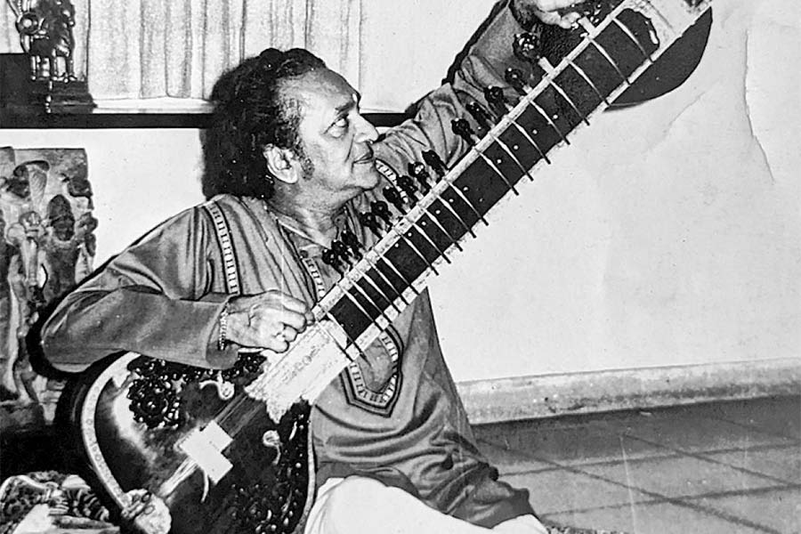 Pandit Ravi Shankar (1920-2012)