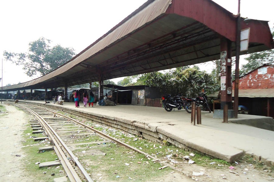 A view of Sirajganj Railway Station that has been lying idle for want of the required number of trains. Installation of Sirajganj-Bogura railway is expected to instill a new life into the station, with a big flow of passengers — FE Photo