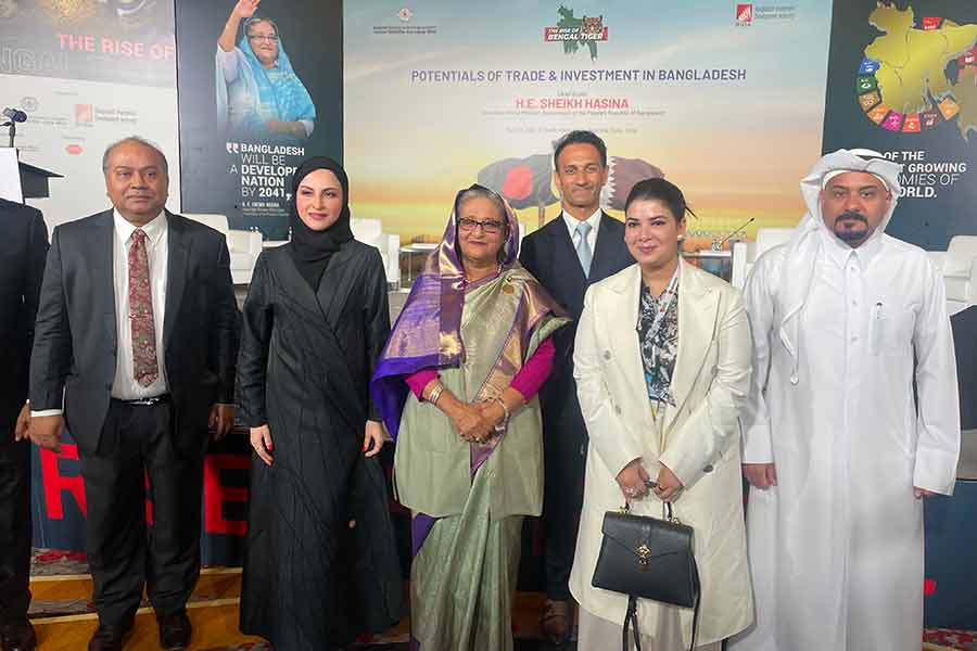 Bangladesh Prime Minister Sheikh Hasina, Director of Summit Group Salman Khan (centre and right to PM), CEO and MD of Summit Power International Ayesha Aziz Khan, CEO of QFC Yousef Mohamed Al-Jaida, Co-CEO of QFC Sheikha Alanoud Bint Hamad Al-Thani, and BSEC Chairman Professor Shibli Rubayat-Ul-Islam were present at MoU signing ceremony in Doha on Monday