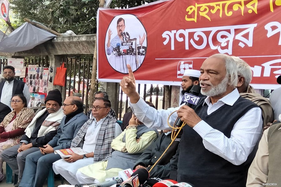 BNP Standing Committee Member Dr Abdul Moyeen Khan speaking at a mass signature collection programme arranged by Nagorik Oikya in the capital on Saturday