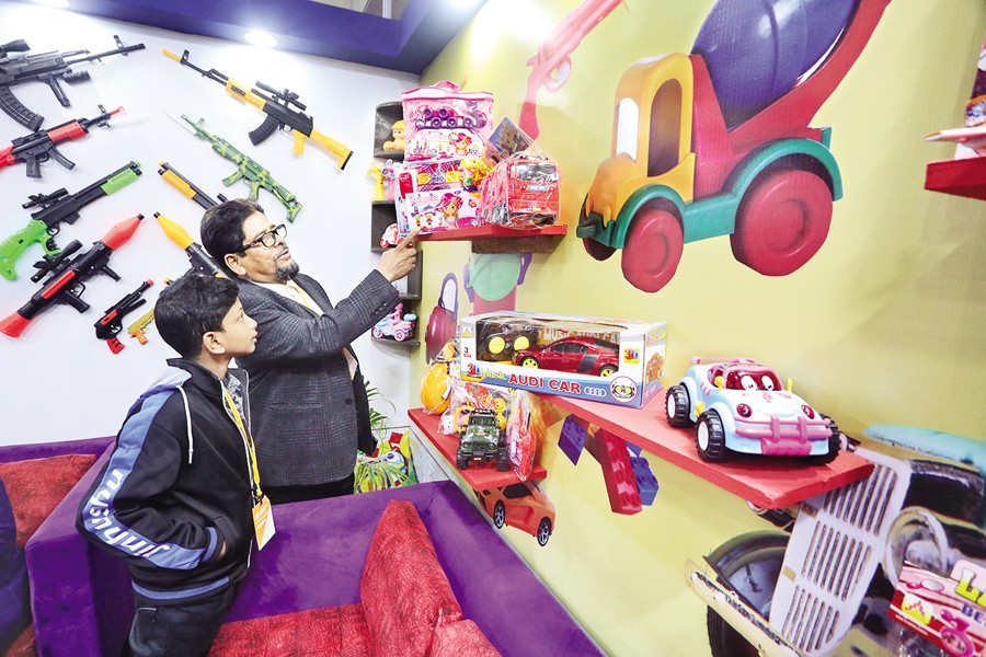 A stall at the Bangladesh International Plastic, Packaging and Printing Industrial Fair that ended at the International Convention City Bashundhara (ICCB) in the city on Saturday. — FE photo