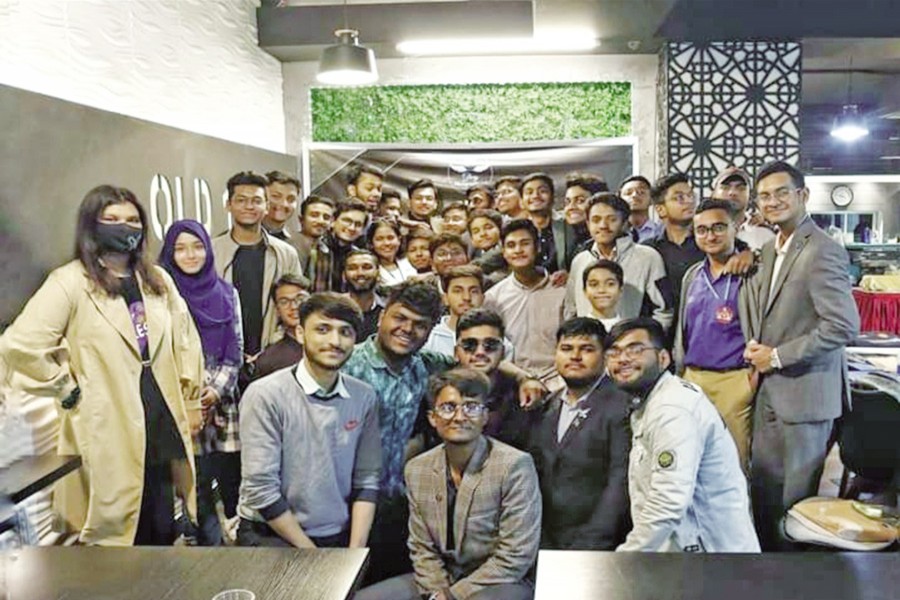 Organisers of Bangladesh Youth Photography Exhibition Season 1