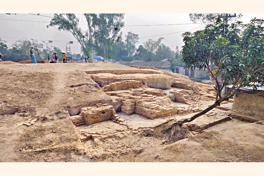 Photo shows some structures of ancient and middle ages coming out during excavation in Raja Virat area of Gobindganj upazila in Gaibandha district . — FE Photo
