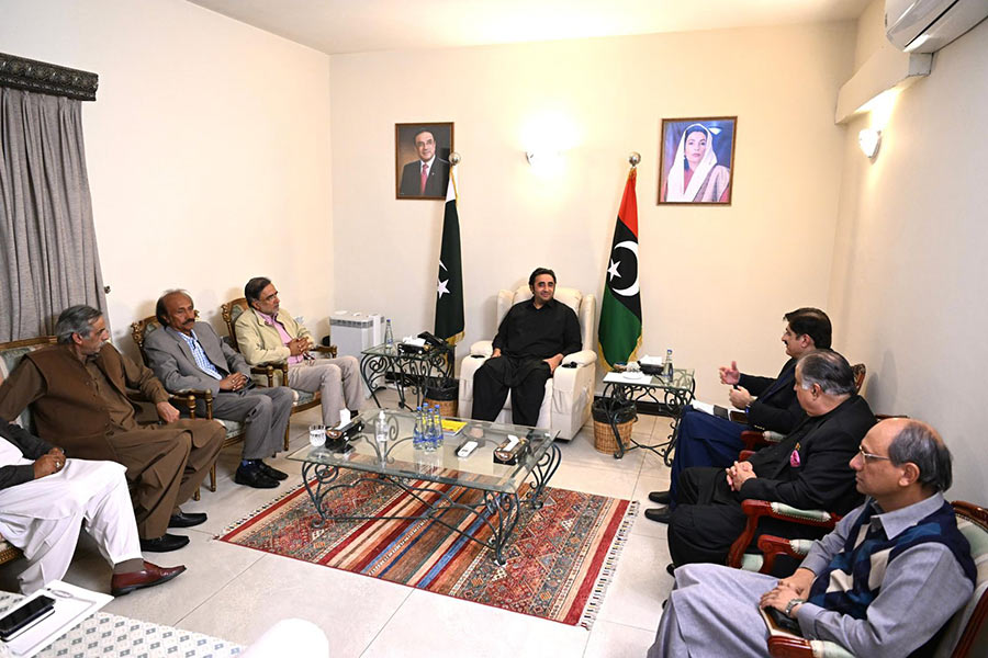 Contact and Coordination Committee members of Pakistan Peoples Party (PPP) briefing PPP Chairman Bilawal Bhutto-Zardari about contacts with political parties at Zardari House in Islamabad of Pakistan on Thursday –PPP photo