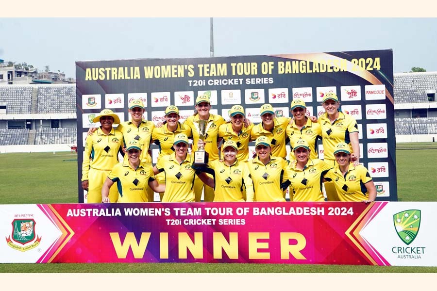 Players of Australian women cricket team posing after winning the T20I series against Bangladesh at Sher-e-Bangla National Cricket Stadium in the city on Thursday —BCB photo