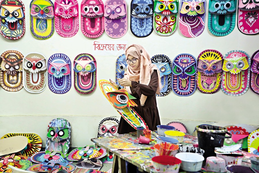 Students of the fine arts faculty at Dhaka University taking preparations to celebrate the Pahela Baishakh, the first day of Bengali New Year, last year —FE file photo